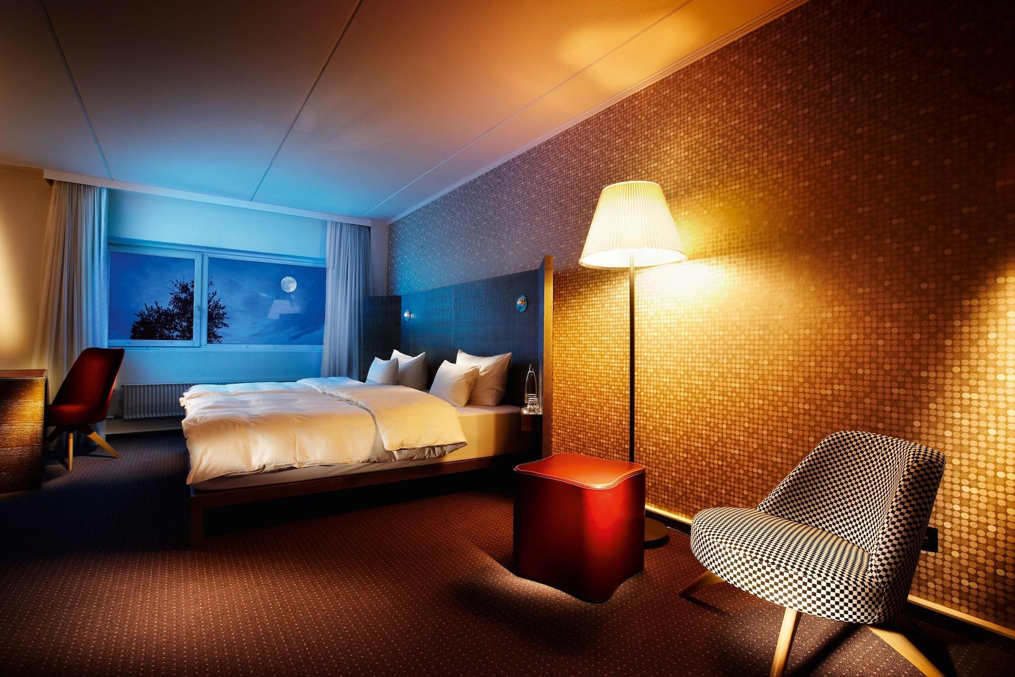 Pentahotel Hotel